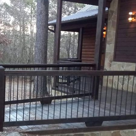 Iron Horse Lodge Sleeps 18, Games, Fire Pit, Hot Tub, Ev, More Broken Bow Eksteriør bilde