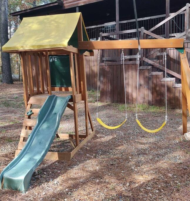 Iron Horse Lodge Sleeps 18, Games, Fire Pit, Hot Tub, Ev, More Broken Bow Eksteriør bilde